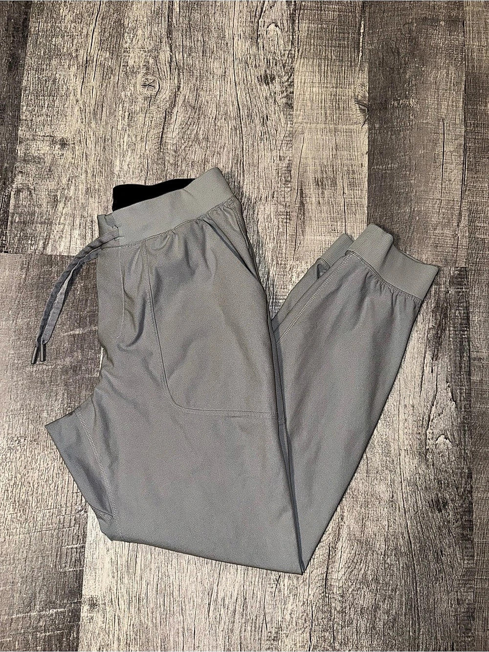lululemon Men’s Gray Jogger Pants Size M Drawstring Stretch Tapered Cuffed